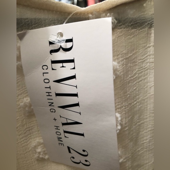 Davi & Dani Textured Dot Cinched Sleeve Blouse -NEW-Size Small - Picture 6 of 8